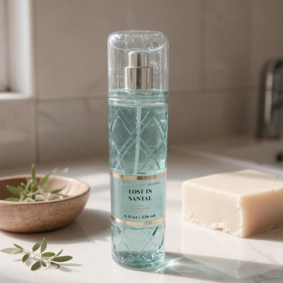 NEW! Bath & Body Works Everyday Luxuries Lost In Santal Fine Fragrance Mist - Picture 1 of 2